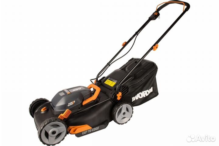 Аккумуляторная газонокосилка Worx WG743E