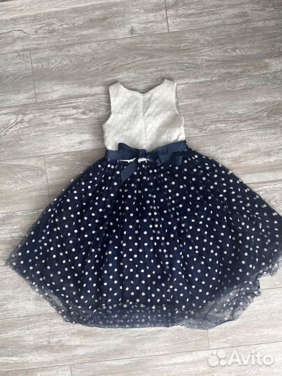 Платье праздничное