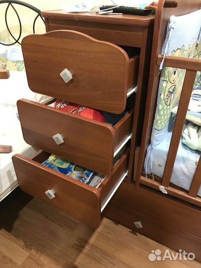 Детская кровать в идеальном состоянии