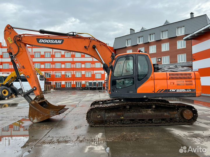 Гусеничный экскаватор DOOSAN DX225LCA, 2021