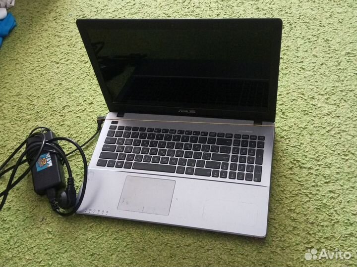 Ноутбук asus