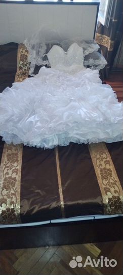 Свадебное платье один раз одели