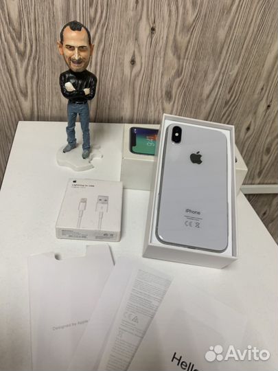 iPhone X, 64 ГБ