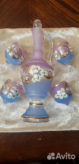 Бокалы и графин