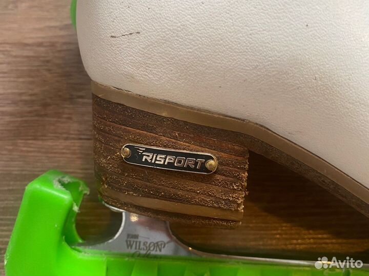 Профессиональные фигурные коньки Risport