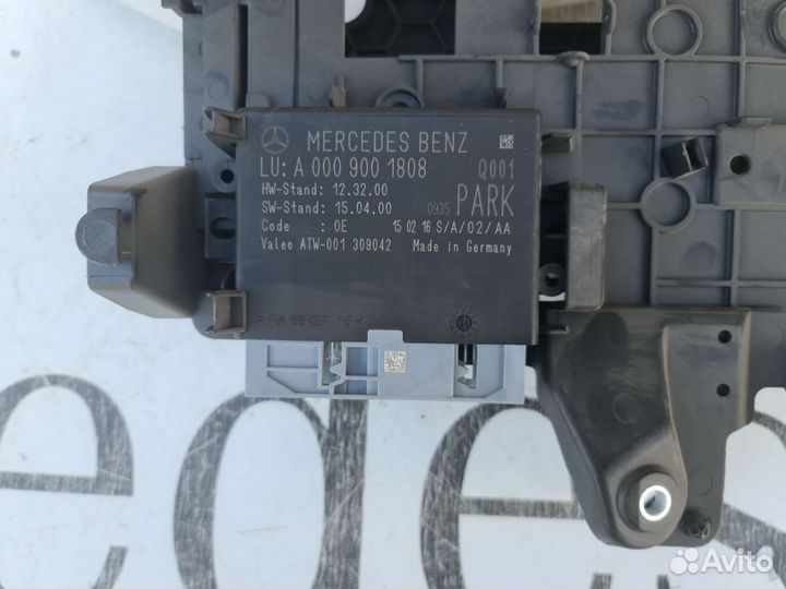 Блок управления парктроником Mercedes W222