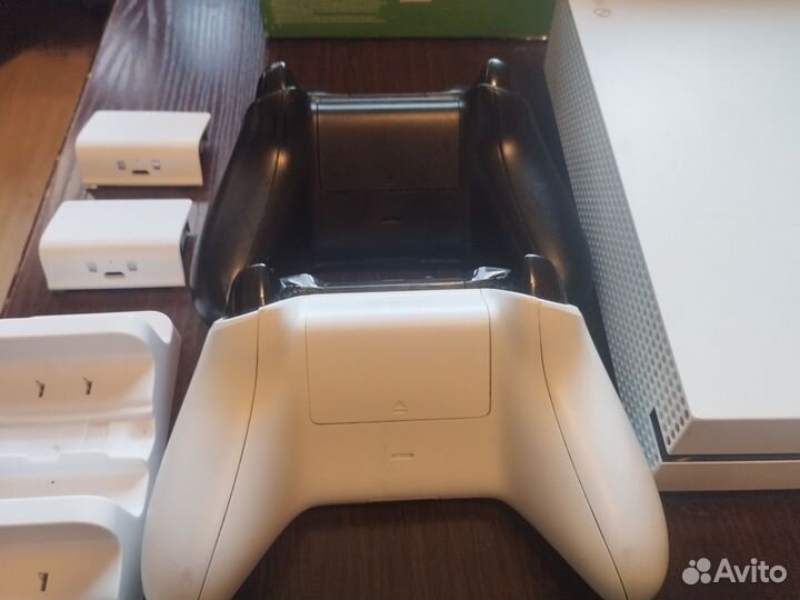 Xbox One S 1tb(с геймпассом до 07.24)