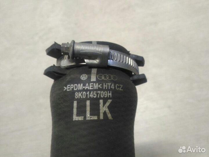 Патрубок интеркуллера Audi A4 B8 2.0 FSI 2008-2011