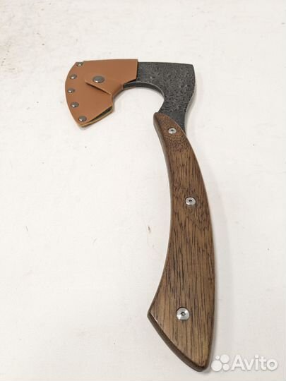Топорик кованый-туристический,в чехле.Дерево-орех