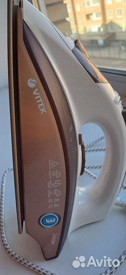 Утюг Vitek