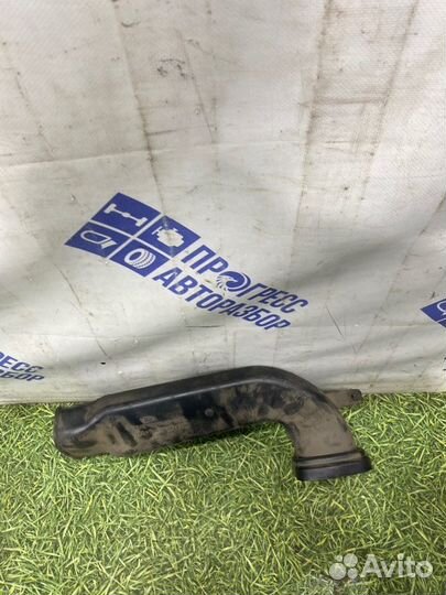 Воздуховод Ford Focus 1 седан 2.0 2002