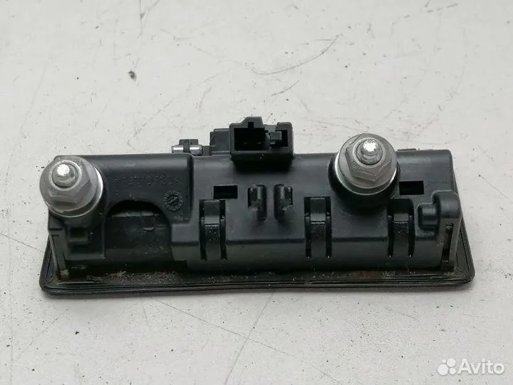 Ручка открывания багажника задняя Volkswagen