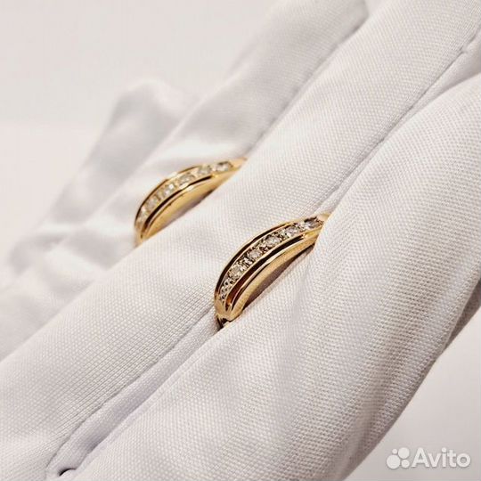 Золотые серьги с фианитом