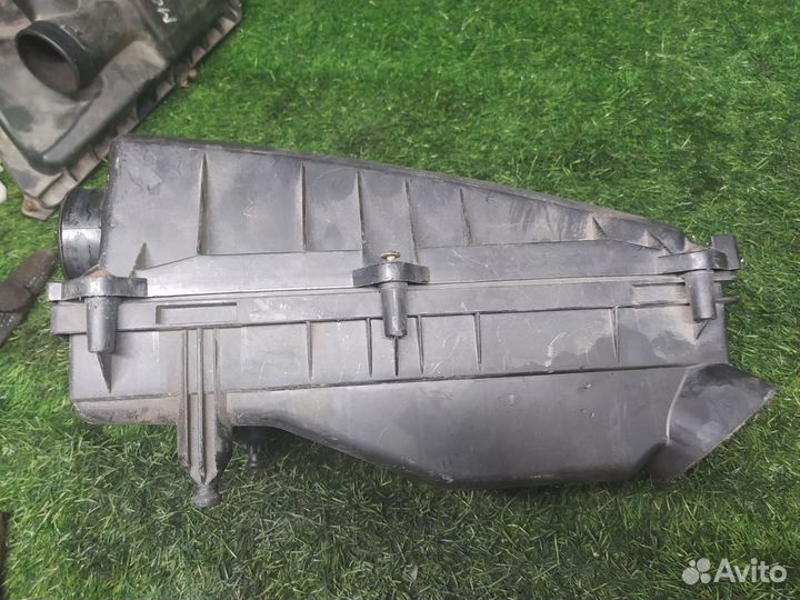 Корпус воздушного фильтра Ford Mondeo 3