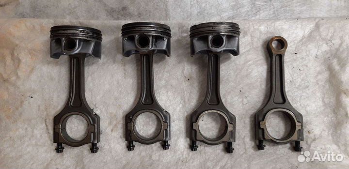 Поршень в сборе с шатуном G4KL