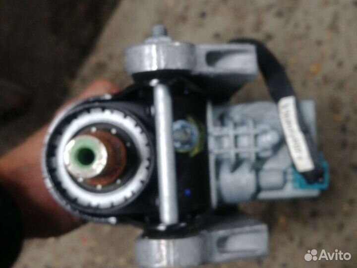 Рулевая колонка с замком мерседес Mercedes w204