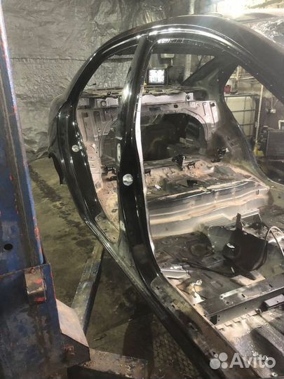 Центральная стойка правая KIA cerato 2 1.6 мт седа