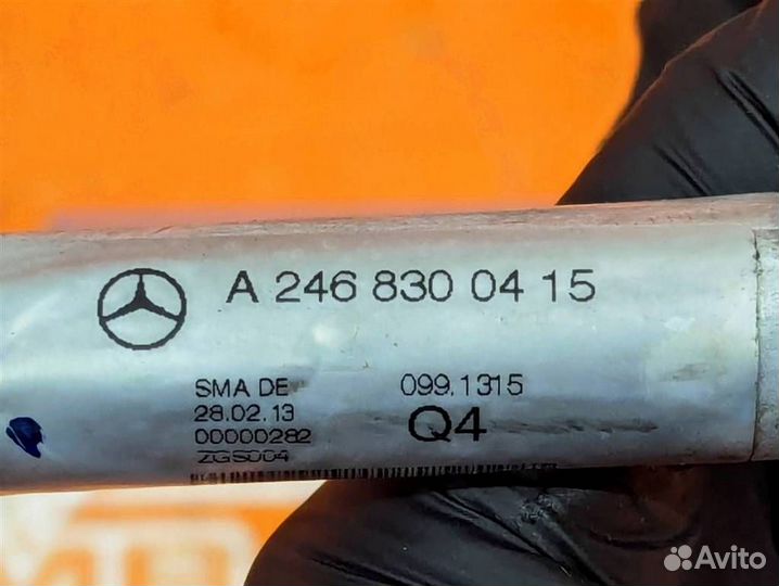 Трубка кондиционера w176 A-class 270.910