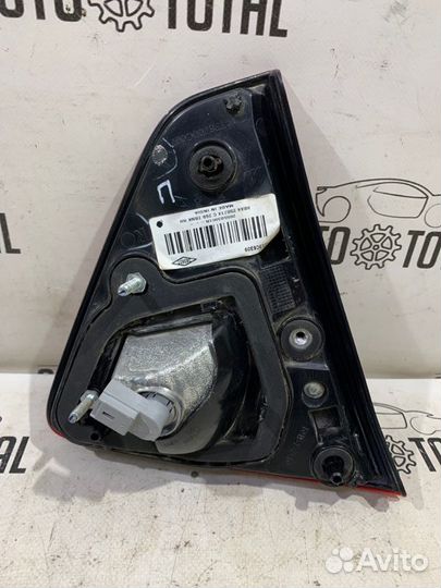 Фонарь задний правый Nissan Terrano D10 K4MA606