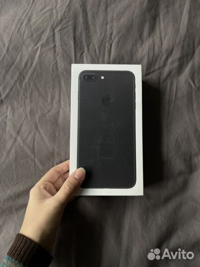 Коробка от iPhone 7 plus