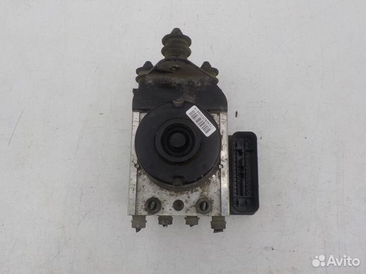 Блок ABS на Volkswagen Golf VI