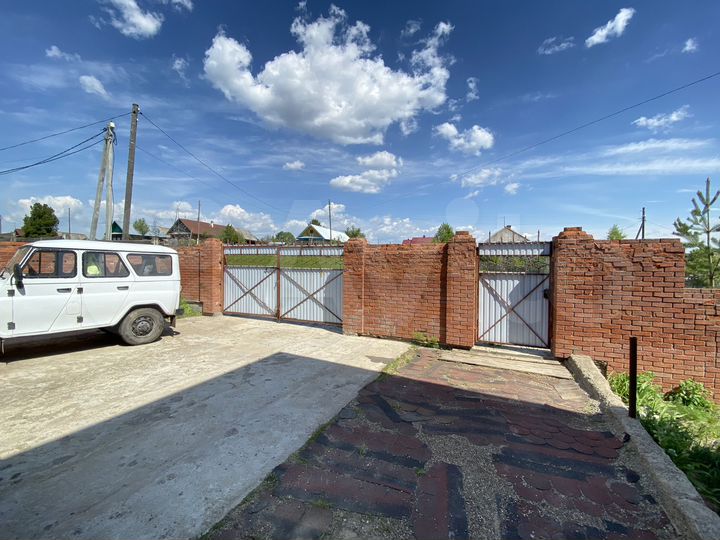 Коттедж 203,3 м² на участке 15,8 сот.