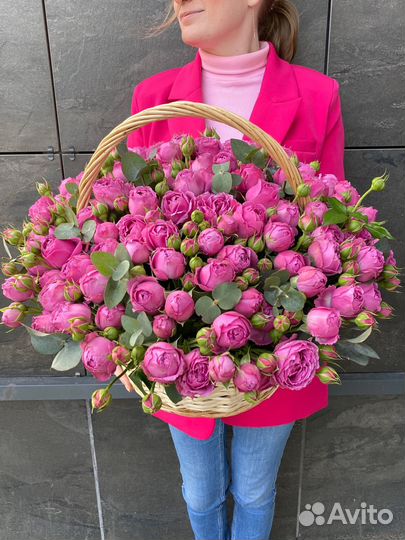Роза пионовидная корзина роз премиум доставка