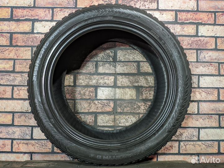 Nokian Tyres Hakkapeliitta 8 255/45 R19