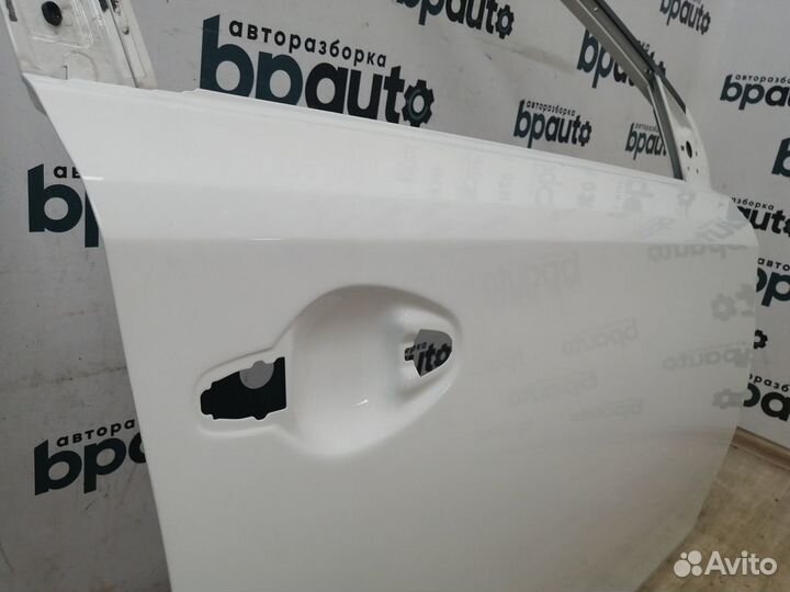 Дверь передняя правая 67001-02300 Toyota Auris II