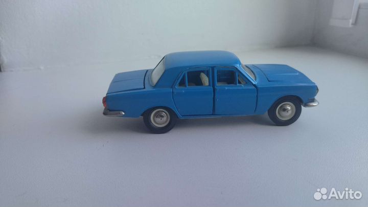 Модель СССР А14 без ми 1/43 Волга газ 24