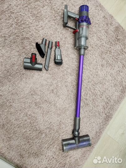 Пылесос Dyson v10 absolute