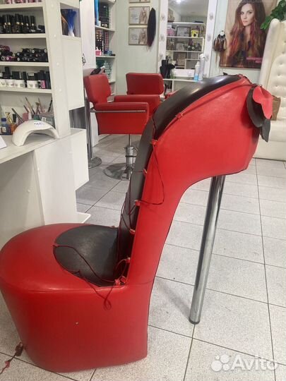 Кожаное кресло