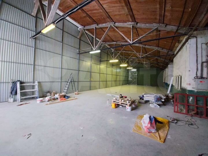 Склад, 428 м²