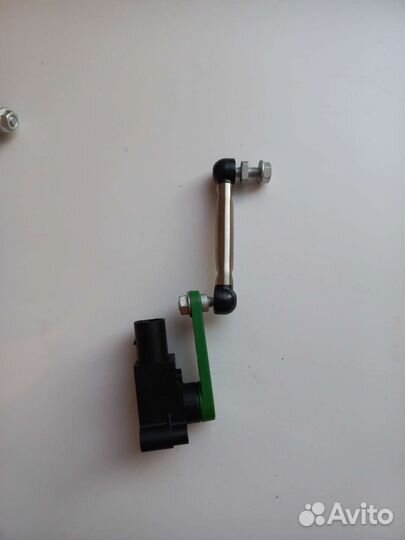 Датчик положения кузова touareg NF, Cayenne 958