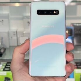 Samsung Galaxy S10, 8/128 ГБ