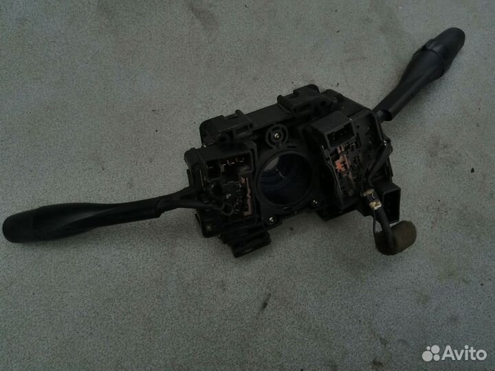 Переключатель подрулевой для Nissan Maxima (A32)