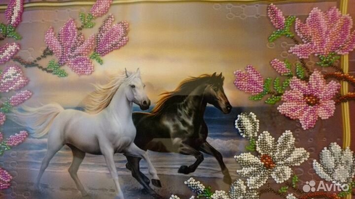 Скакуны в бисере