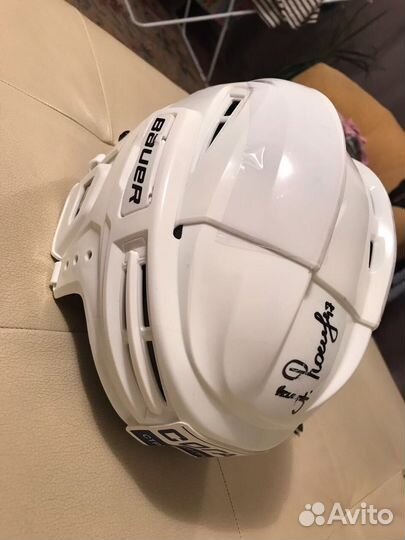 Шлем хоккейный 47 подлинный автограф Радулов Алекс