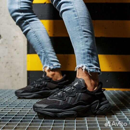 Кроссовки Adidas ozweego