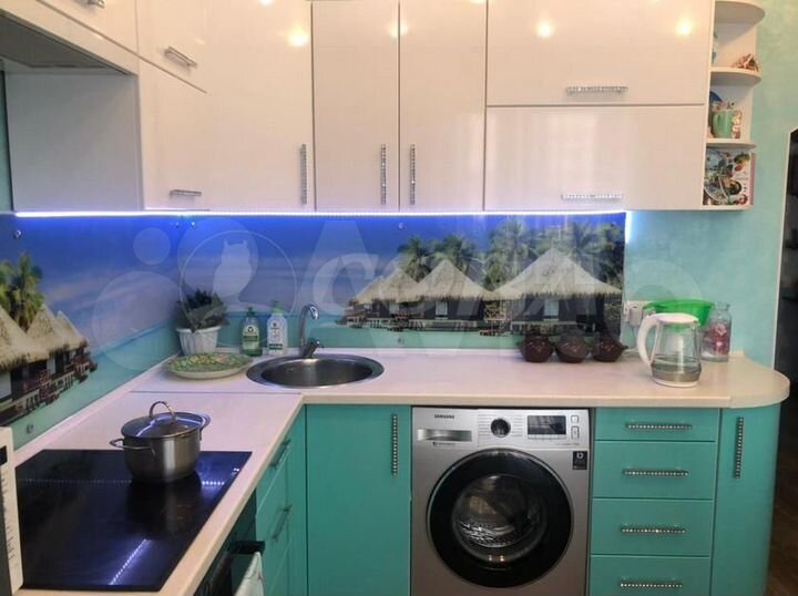 2-к. квартира, 52 м², 1/9 эт.