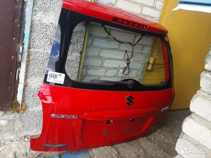 Suzuki Sx4 крышка багажника хэтч красная 2006-2013