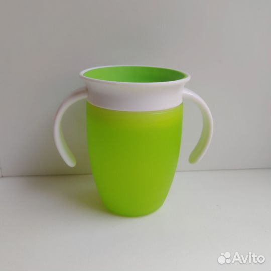 Поильник-непроливайка Munchkin