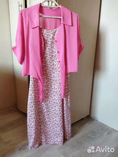 Нарядное женское платье