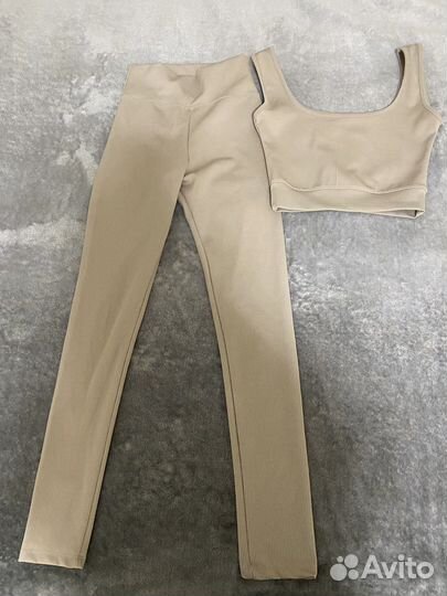 Костюм спортивный