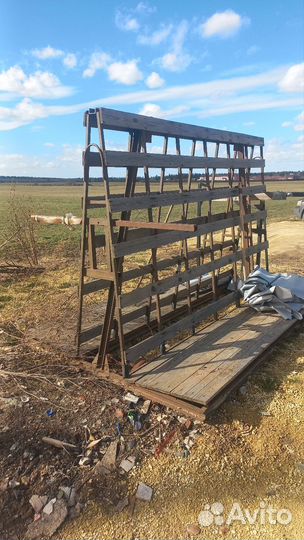 Пирамида для перевозки окон