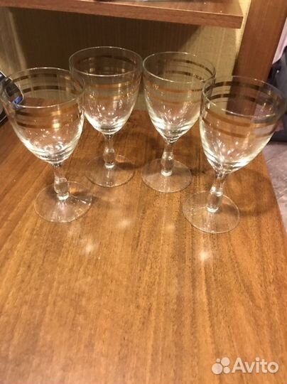 Рюмки, стопки, бокалы, кружки, графин