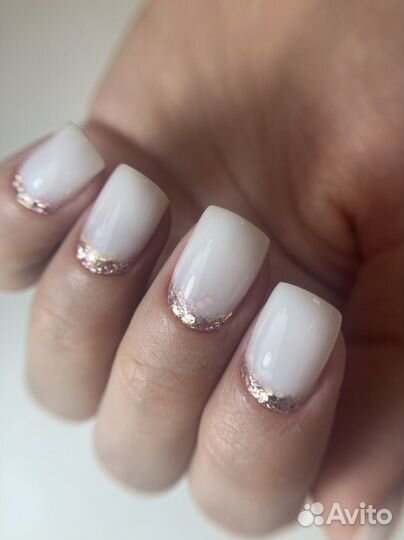 Маникюр с покрытием гель-лаком