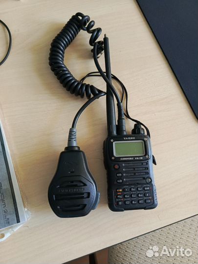 Японская профессиональная радиостанция yaesu VX-7R