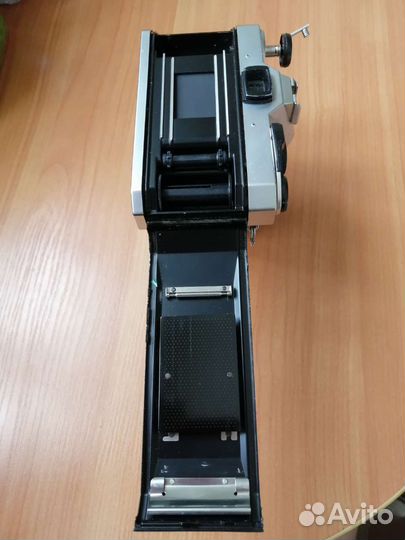 Пленочный фотоаппарат pentax К 1000, Зенит Е