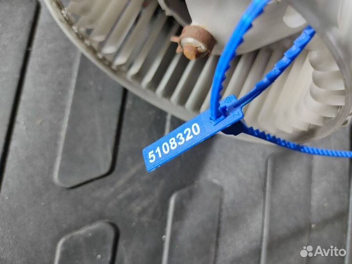 Моторчик печки Audi A8 D3/4E рест. 2007 4E0959101A